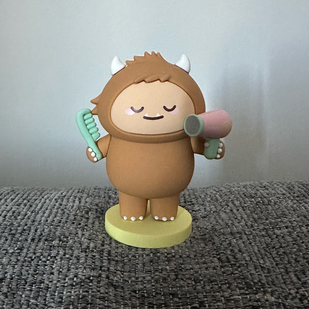 smoko friends bathroom blind box - Hair Drying Hank